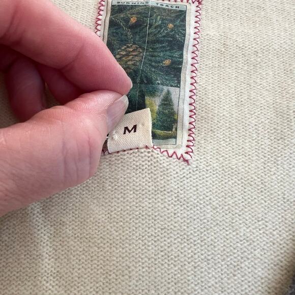 Burning Torch 100% Cashmere Argyle Sweater Beaded Detail Beige M
Retail $295 - Picture 9 of 9